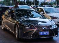 Lexus：北方人眼里的“破丰田”，为什么是广东人的“情怀座驾”