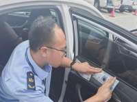 没张贴合规码的网约车，一律不准进场站接单！还有5000台车没张贴