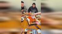 这烤乳猪一看就很美味