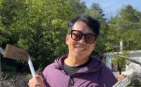 东方甄选前主播明明离职后首次开播，直播间人气超过前老板！