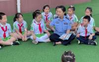 民警苗凤莉：孩子们的法育老师，派出所里的暖心大姐