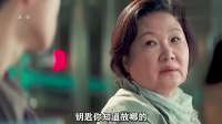 跟着路边陌生女孩，意外揭开身世谜团，竟见到多年前养母