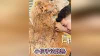 小伙手法娴熟，干脆又麻利