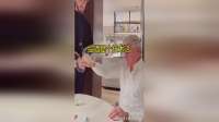 品酒也是个技术活啊