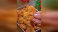 如果孩子不爱吃大虾，可以试试这样做，一口一个，鲜香酥脆