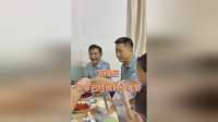 加班回家，爷爷默默买虾做好，意外惊喜