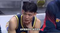 广东宏远回基地出事了！球迷迎接，杜锋拥抱奎因，陆续有人离开了