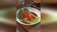 以后茼蒿买回来，不要总是炒着吃，像我这样做清脆爽口又好吃