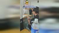 越危险的地方越安全，大学生上课当老师面竖屏打游戏