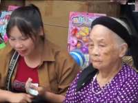 今天小丽的未来婆婆出现，今天还收瓜去出售