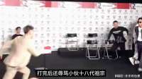 日本选手狂扇对手耳光，惨被一招飞膝KO，看呆全场观众!