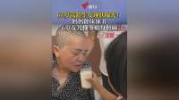 当年轰动全网的67岁高龄产女妈妈，如今卧病在床，被年仅6岁的女儿贴心照顾