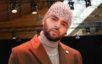 Chris Brown怒怼差评：不爱听就滚