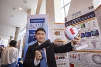 图丨 Edward Kang（来源：Smithsonian Magazine）