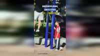 舅舅初夏带外甥锻炼，结果万万没想到，网友：一看就是亲舅舅