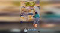 姐姐家三岁的儿子，上床前的一个动作，让老师夸赞许久！