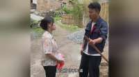 《婚变预警！两年婚姻亮红灯，老公提离婚真相揭秘》