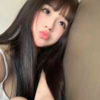 小男孩追剧