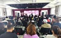 市妇联举办“行走的家风课堂”暨“最美家庭”事迹宣讲活动