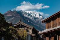 客观上讲，通过鼓励门票优惠乃至免费政策，可以引导景区转变经营思路 / 图虫创意